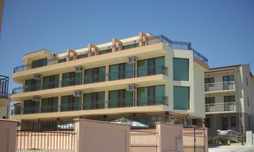Serenity Hotel Свети-Влас Экстерьер фото